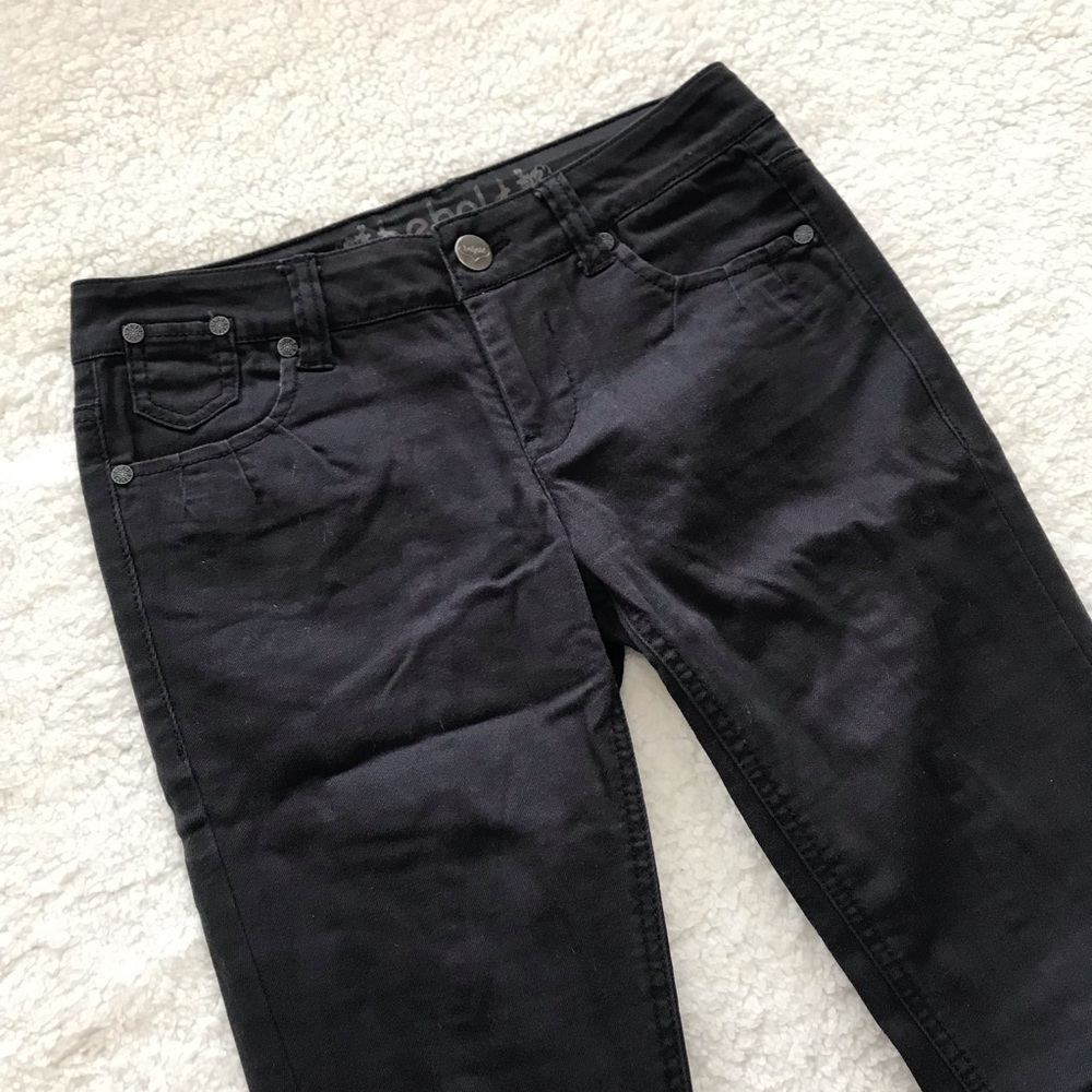 Black skinny jeans